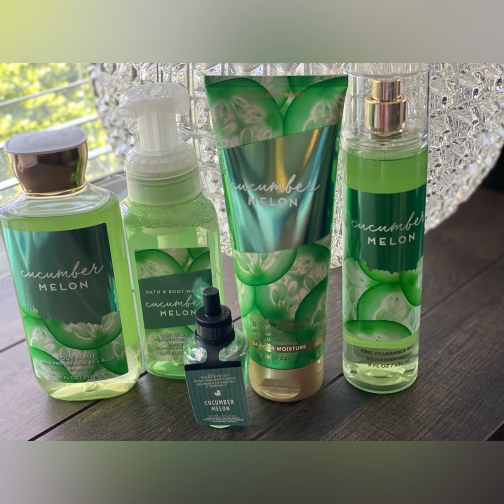 Bath & Body Works Cucumber Melon Body Care, Hand Wash & Wall Flower. Lot of 5
